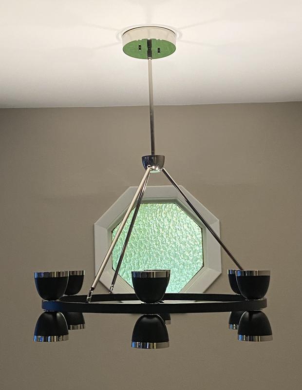 Көшеде порно жарқырайды