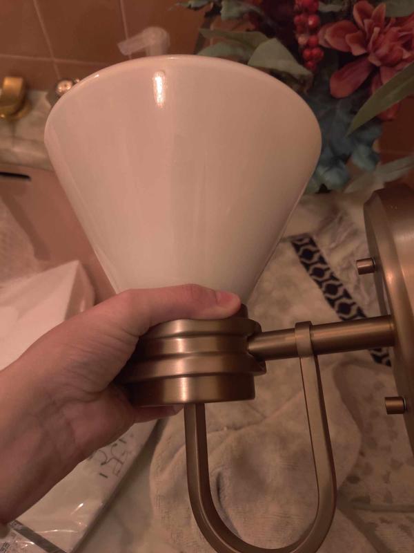 Kichler Farum 7.25 in 1 Light Gold Modern Contemporary Vanity Light in the Vanity Lights department at Lowes