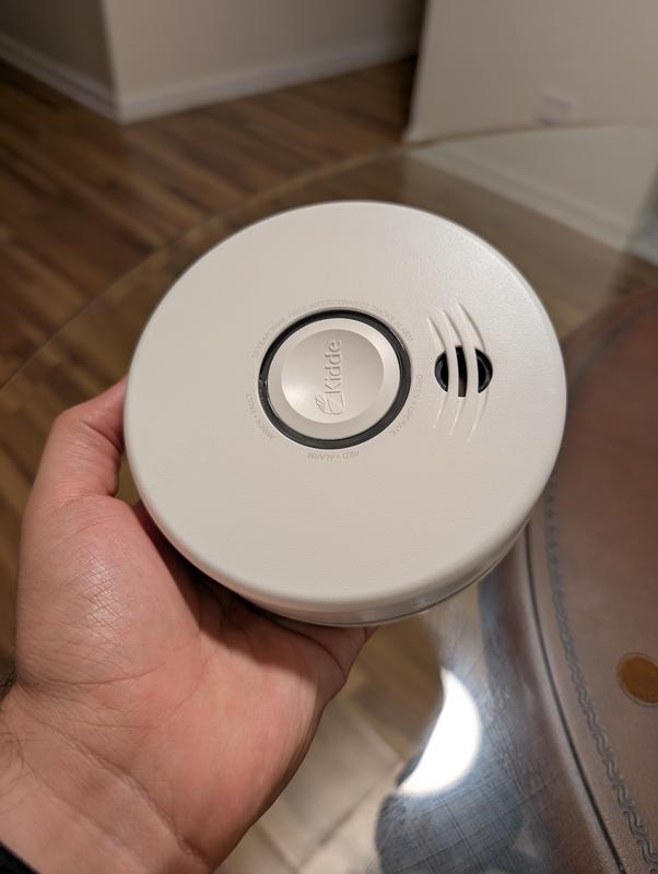 Wire-Free Interconnected Battery Powered Smoke Alarm with