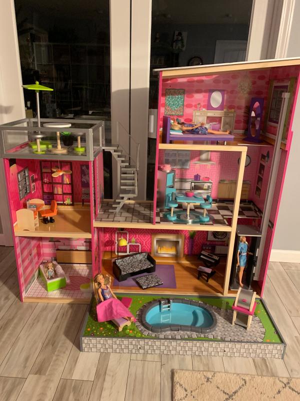 kidkraft girl's uptown dollhouse with furniture