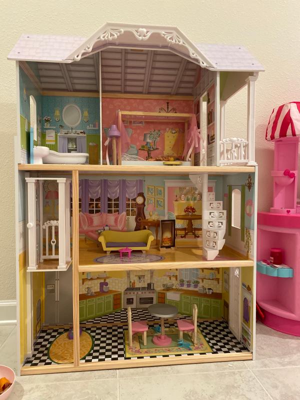 kaylee dolls house