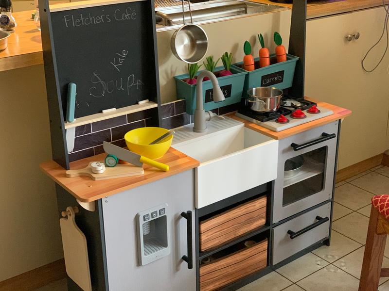 kidkraft farmhouse kitchen