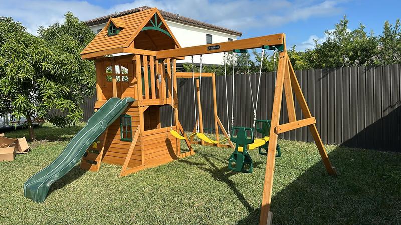 KidKraft Ridgeview Deluxe Clubhouse Wooden Swing Set R Exclusive Toys R Us Canada