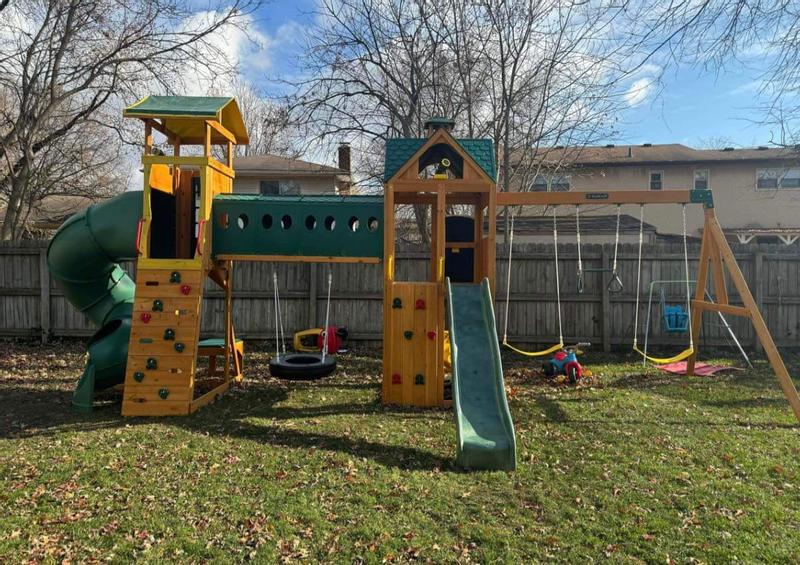 Bear Cave Lodge Swing Set/Playset Installation