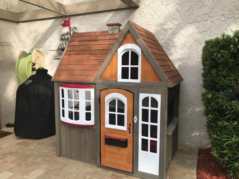 kidkraft cottage playhouse