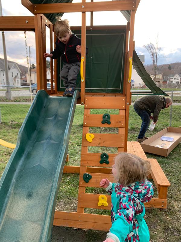 kidkraft spring meadow wooden playset