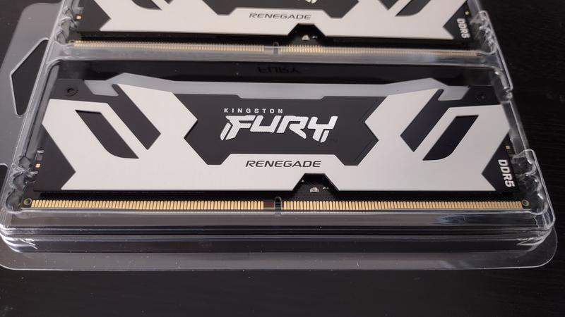 KINGSTON RENEGADE 16G×2 6400MT/s (DDR5) Kingston FURY Renegade Silver 32GB (2x16GB) 6400MT/s DDR5