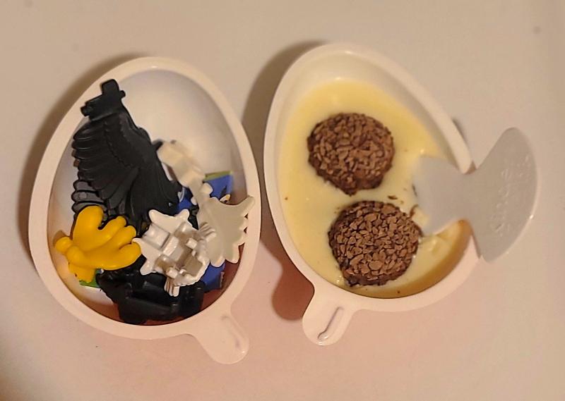 KINDER JOY Egg 0.7oz - Chocolate Hazelnut Confections-Soft Snack, Creamy  Milky Cocoa with Crispy Wafer Balls, Satisfying and Delicious