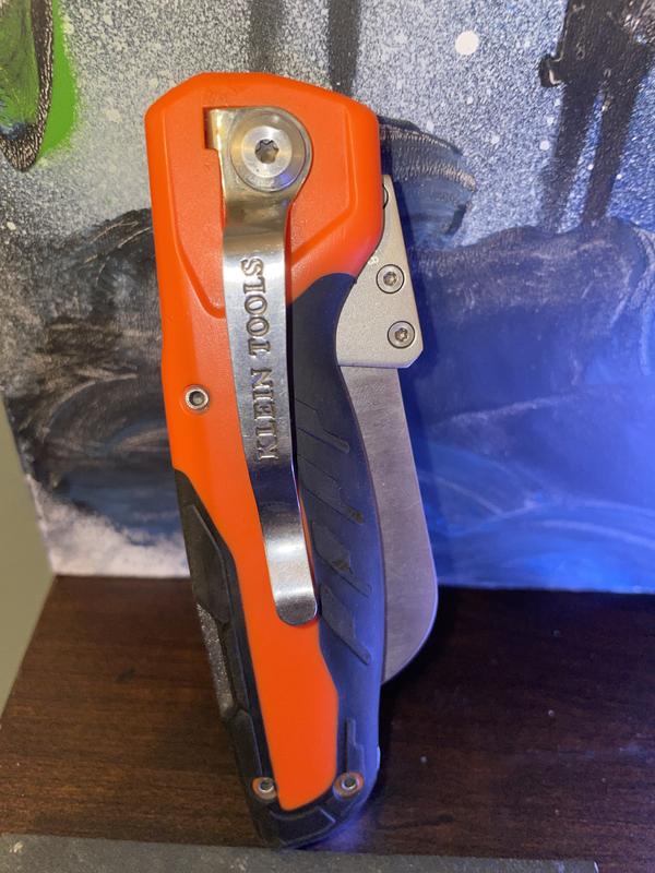 Cable Skinning Utility Knife with Replaceable Blade - 44218