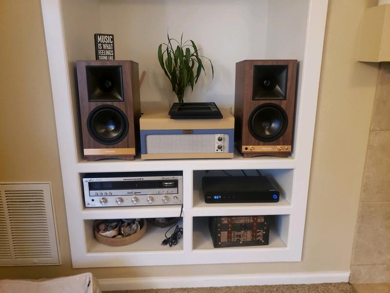 The Sixes | Powered Bookshelf Speakers | Klipsch