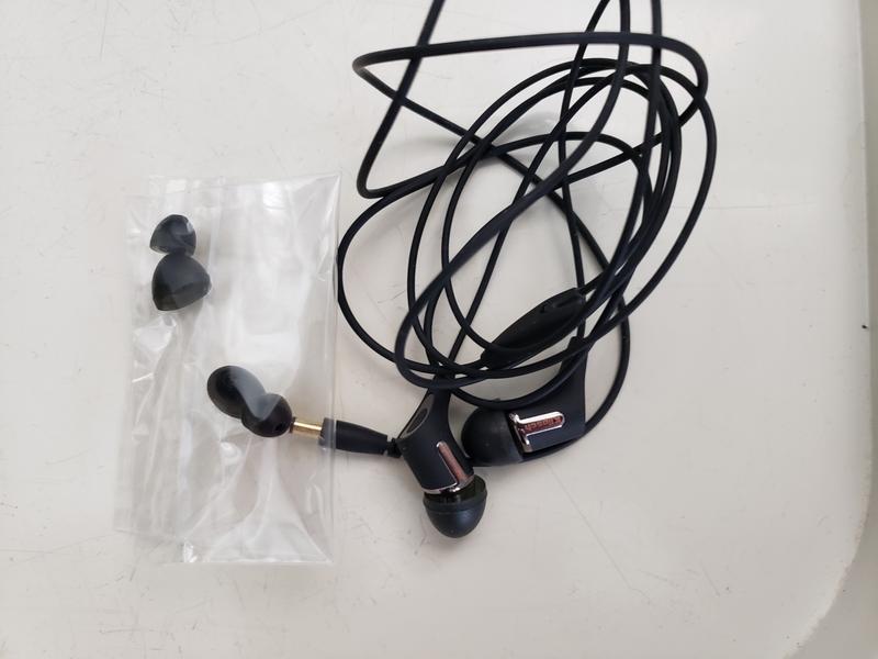 ヘッドホン Klipsch REFERENCE R6 2 BLACK R6-II_black.jpg?auto=format&