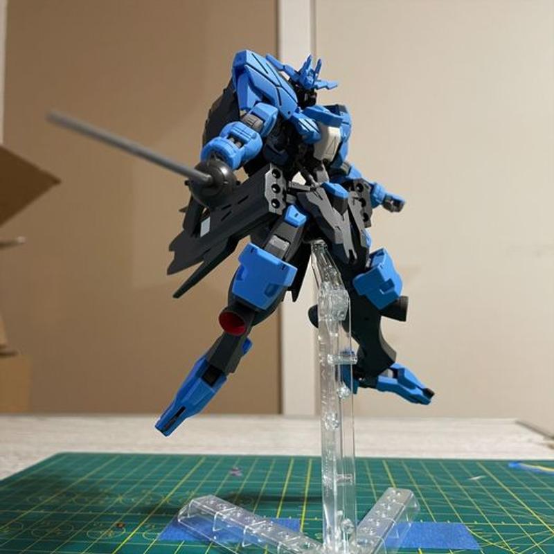 Sprayed Krylon Matte finish on my kit and ruined it. It became all ashy and  all the color is gone : r/Gunpla