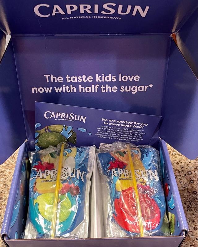  Capri Sun 100% Fruit Punch, Berry & Apple Juice Variety Pack  Ready-to-Drink Juice (40 Pouches, 4 Boxes of 10) : Everything Else