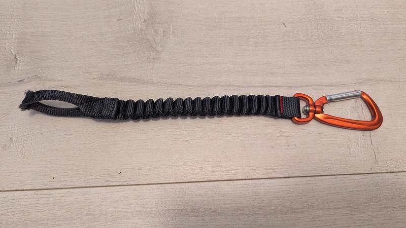 No chew marks anywhere. Only tears are where it makes contact with the line