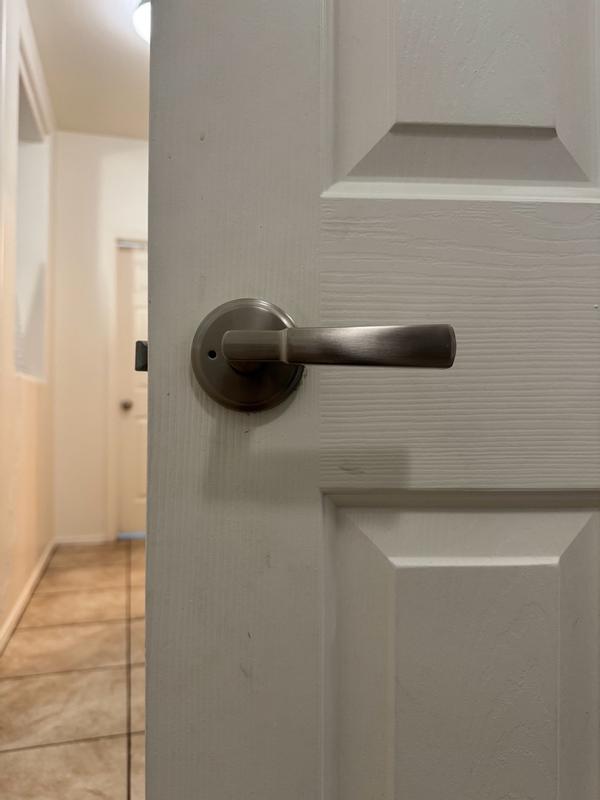 Satin Nickel Perth Lever - Keyed - featuring SmartKey | Kwikset
