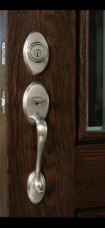 Kwikset Shelburne Polished Brass Single Cylinder Keyed Entry Door