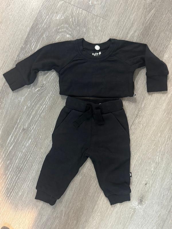 Review Thumbnail Image 0 379549109