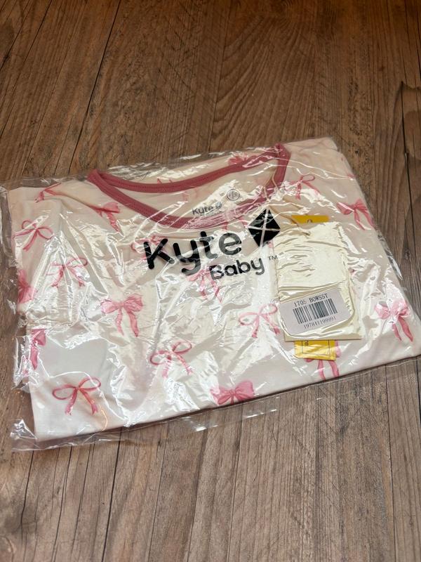 Review Thumbnail Image 0 380342569