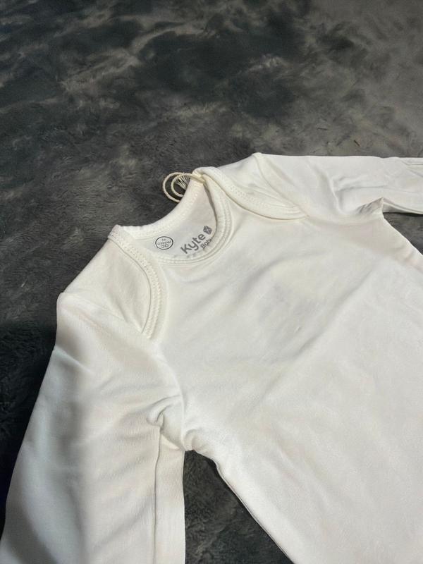 Review Thumbnail Image 0 383382351