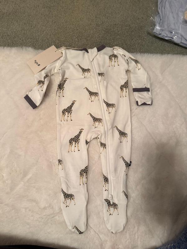 Customer carousel item 11.