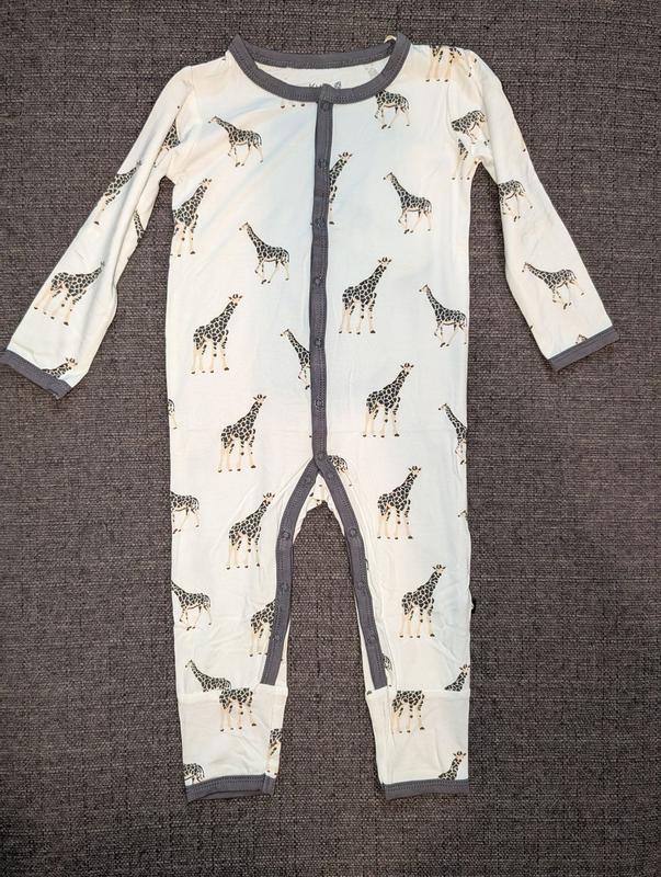 Review Thumbnail Image 0 381069786