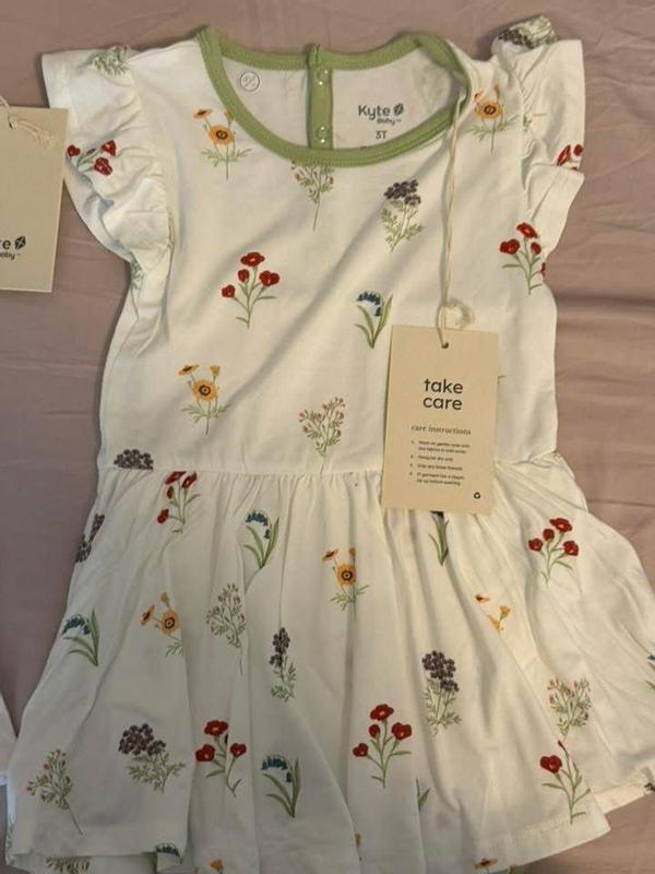 Customer photo for "great dress"