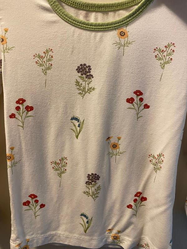Customer photo for "Flowers"