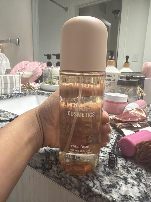 Customer carousel item 6.