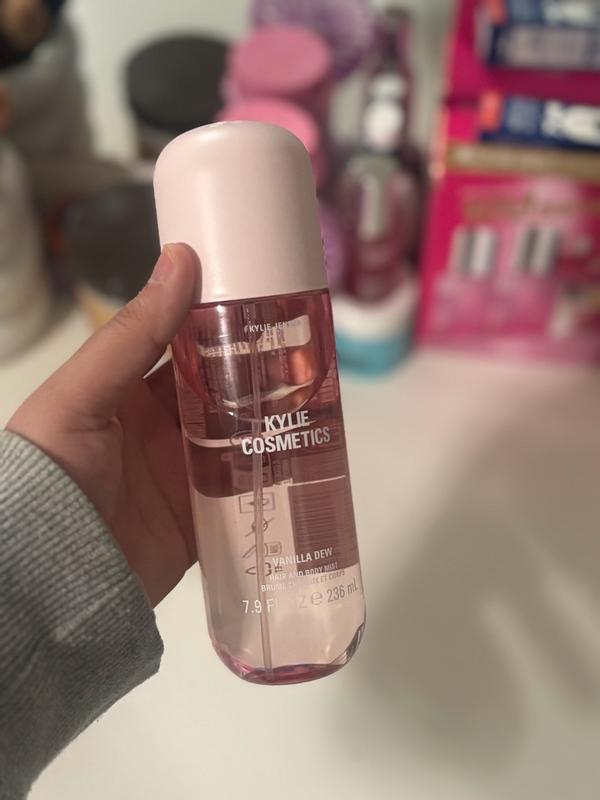 Customer photo for "Delicious vanilla scent with a lightweight mist💗"