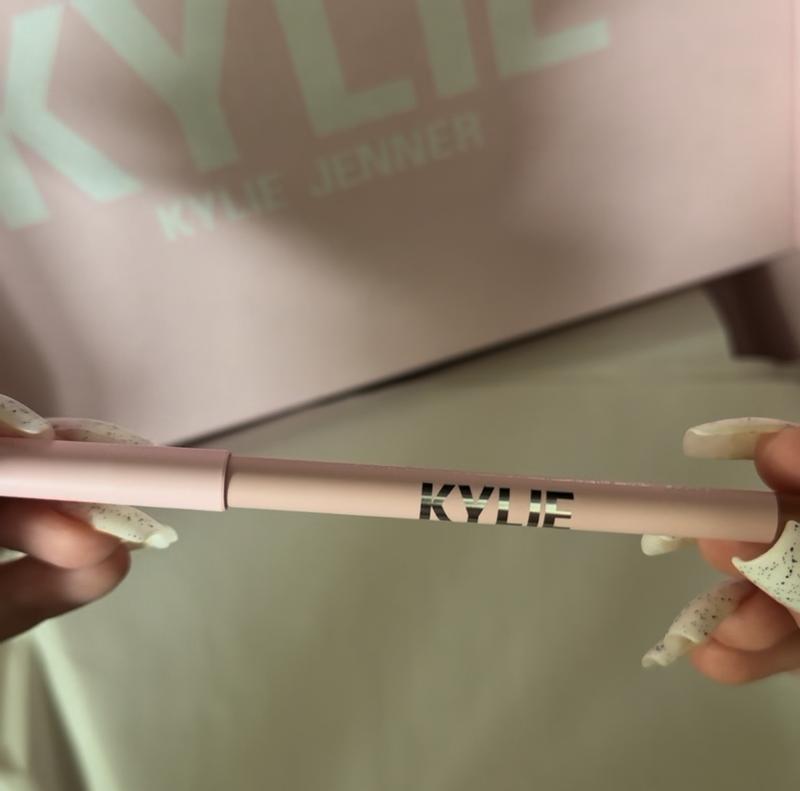 Lip Liner