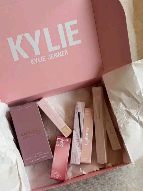 Cosmic Kylie Jenner 50ml & Mini Kylash Gift Set | Kylie Cosmetics