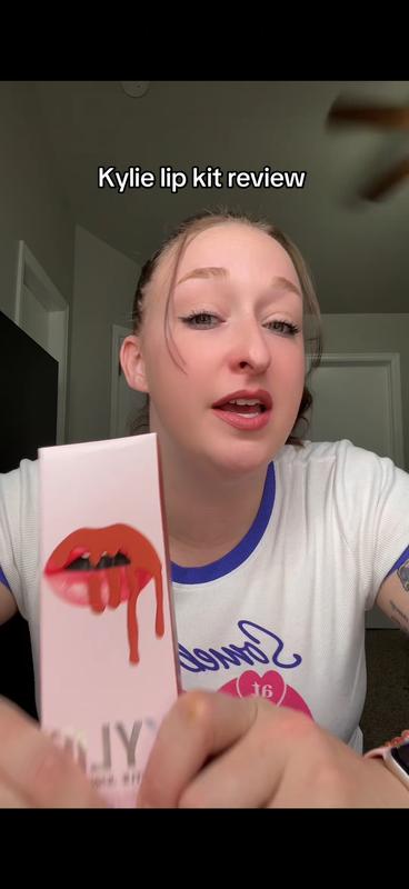 Review of the lip kit. The one on my lips is this color!