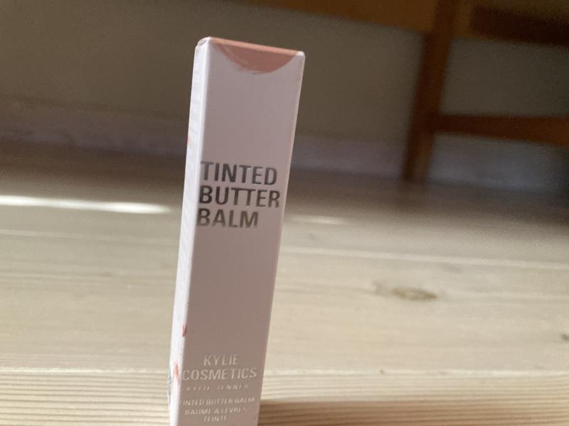 Tinted butter balm