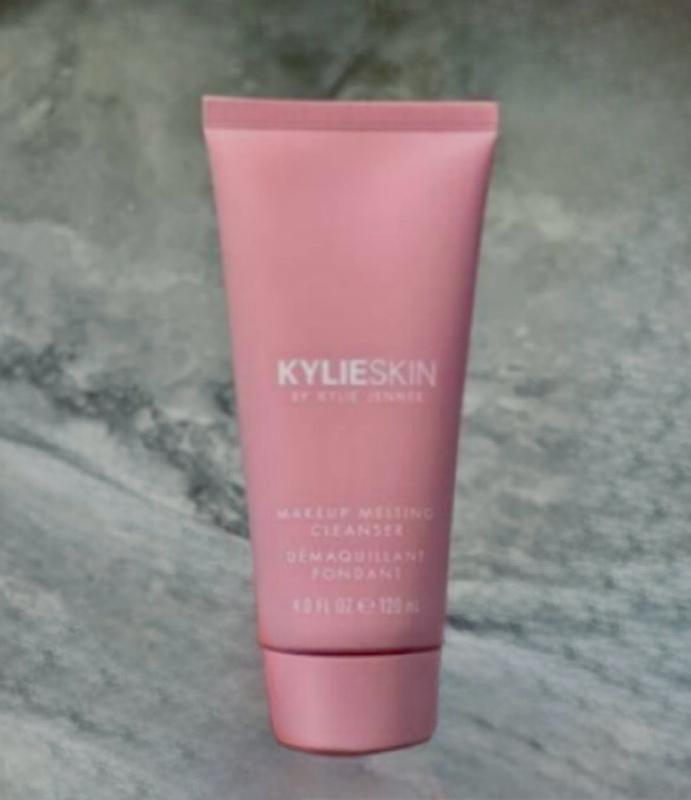 Customer carousel item 7.