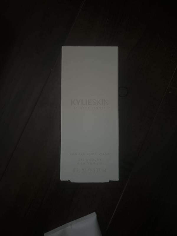 Customer photo for "Vanilla body wash"