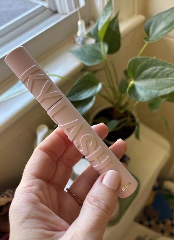 Review Thumbnail Image 0 384448474