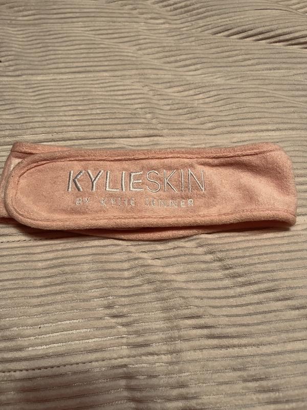 Customer photo for "Love Kylie’s headband"
