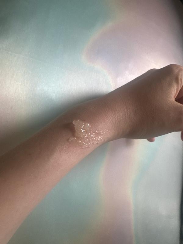 Customer photo for "A scrub that exfoliates and moisturizes!"