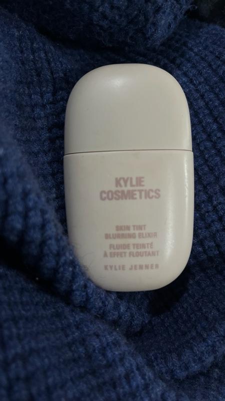 Customer carousel item 12.