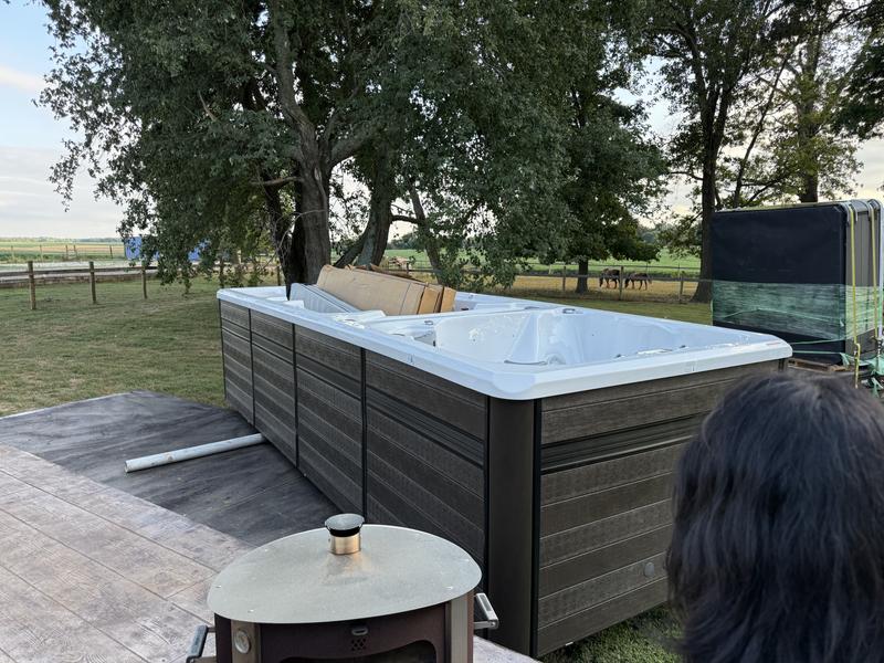 H2X Trainer 21D Swim Spa