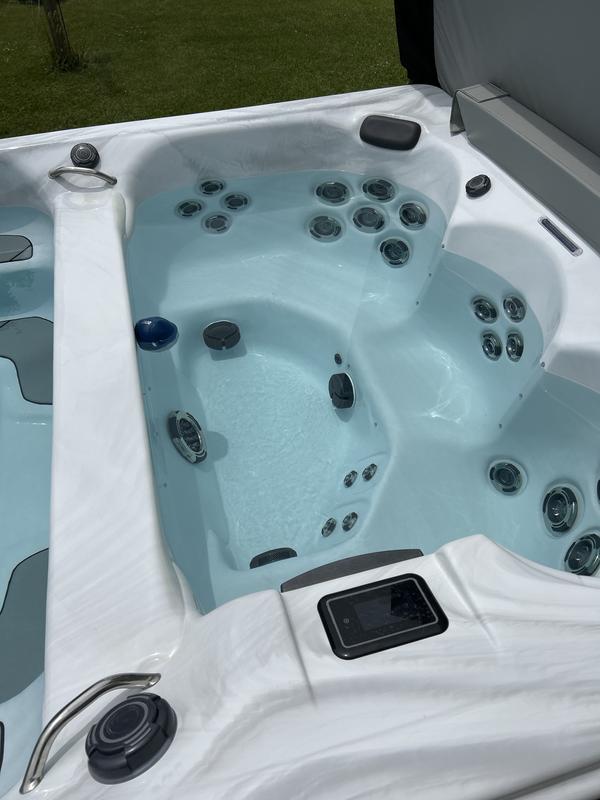 Heritage H2X Trainer 19 D Swim Spa