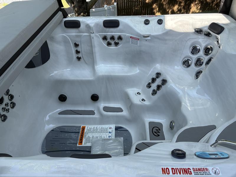 H2X Therapool D Swim Spa