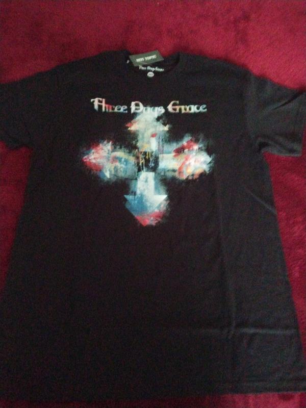 Three days grace store shirts hot topic