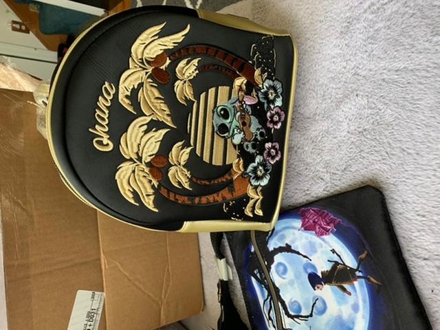 Loungefly Disney Lilo & Stitch Ohana Gold Mini Backpack  display picture 1