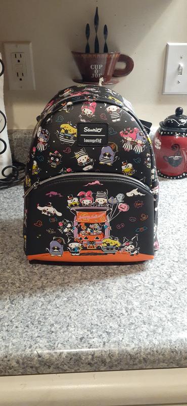 Loungefly Hello Kitty Halloween Costumes Backpack And Cardholder IN HAND