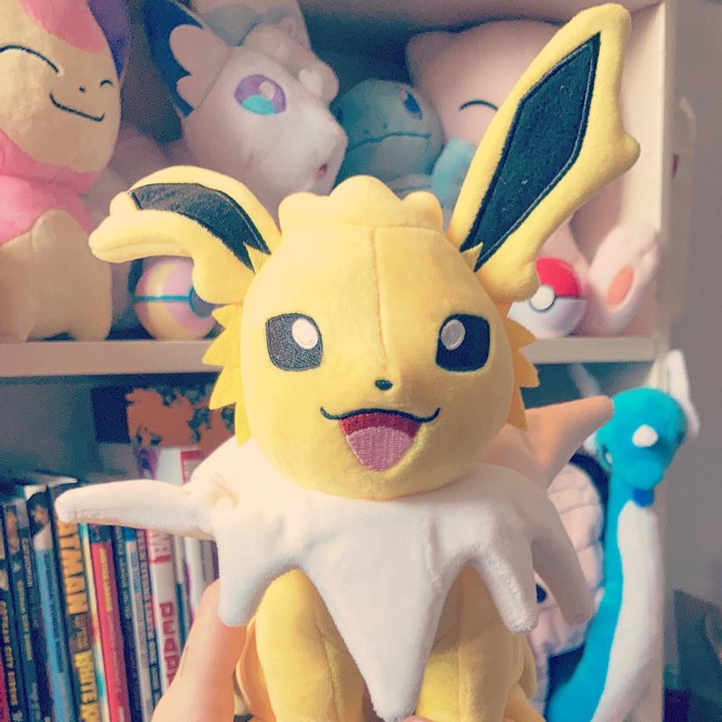 Life size jolteon plush deals