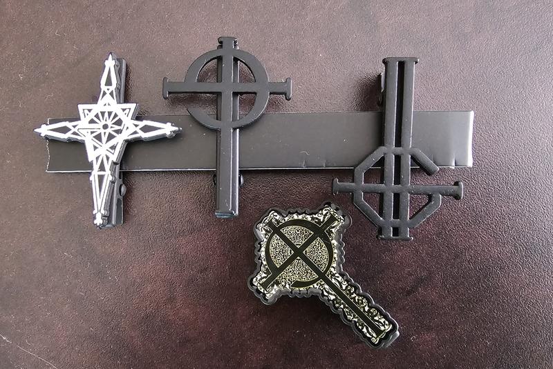 Ghost Grucifix Hair Clip Set | Hot Topic display picture 3