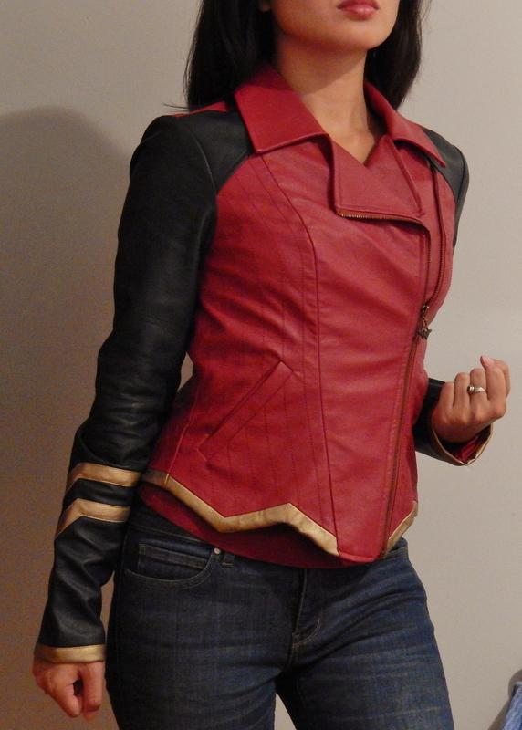 Hot topic hot sale wonder woman jacket