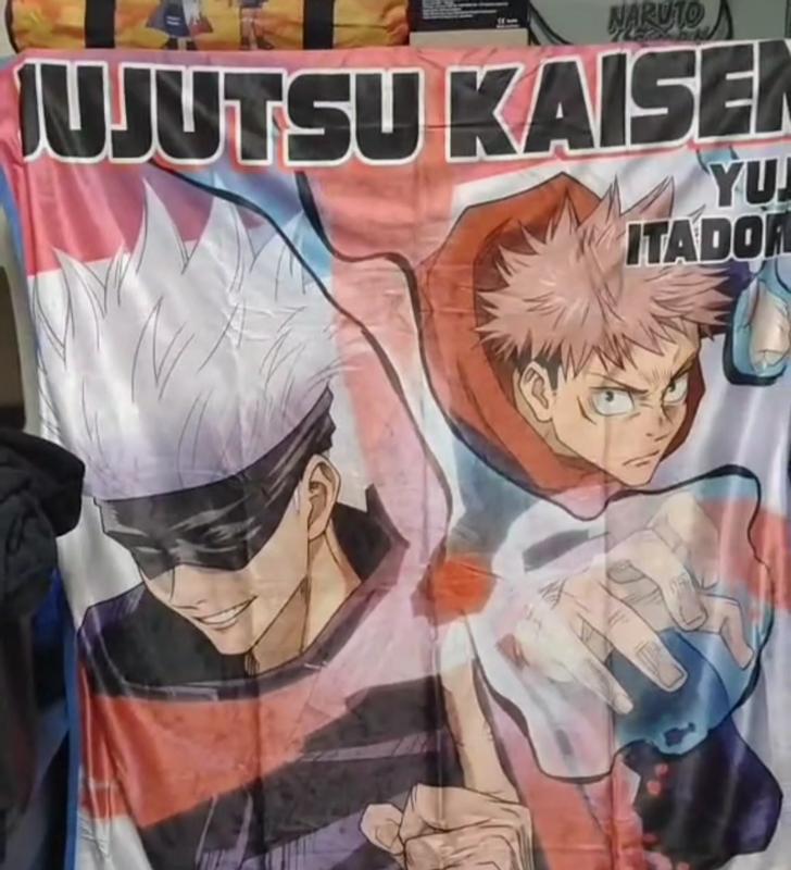 Jujutsu Kaisen Gojo Yuji Throw Blanket Hot Topic