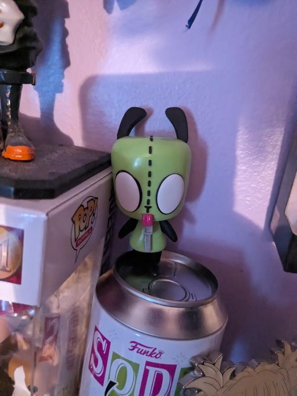 Funko cheapest Soda Invader Zim Gir Unhooded Chase 1/2,100 & Common Vinyl Figures